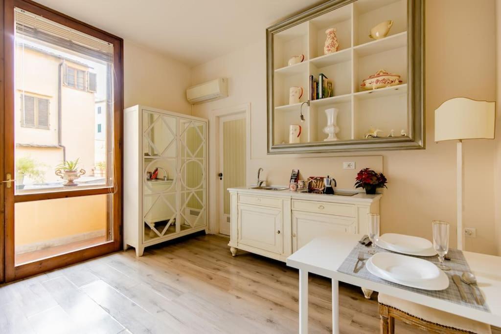 Charming Studio Next To The Duomo Флоренция Екстериор снимка